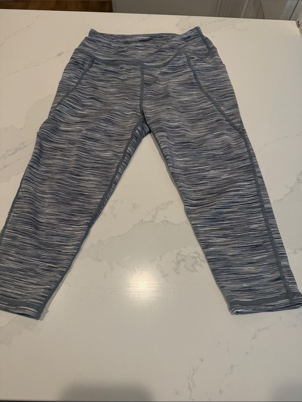 Zella Girls' Blue-Gray Space-Dye Capri Leggings